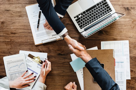 Sign the Papers to Close the Sale - Get Started Buying a Home | Redfin Mortgage